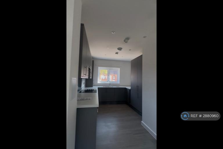 Flat Swallowdale Lane in Dacorum