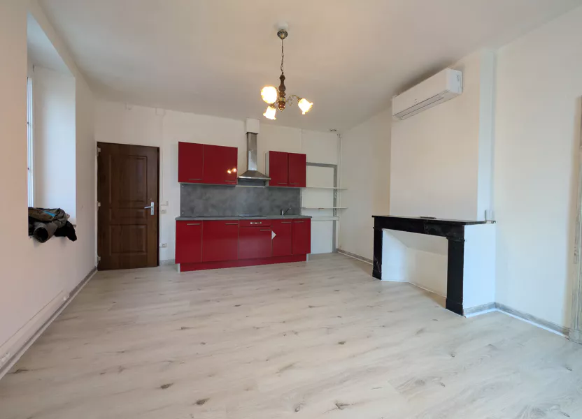Flat Rue de la Fontaine in Pompignan