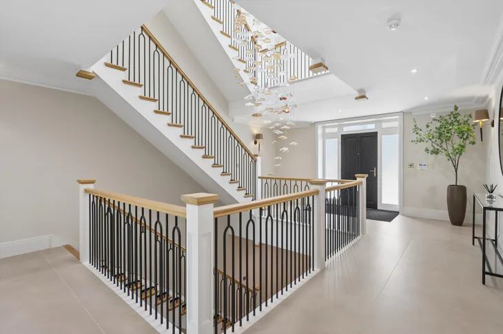 Flat Wayneflete Tower Avenue in Elmbridge