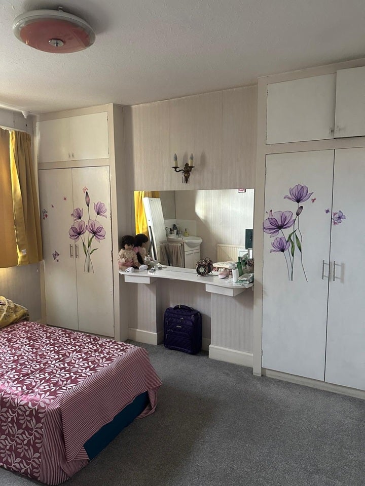 Room Turner Road in Greater London