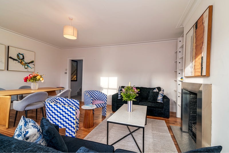 Room Henniker Mews in Greater London
