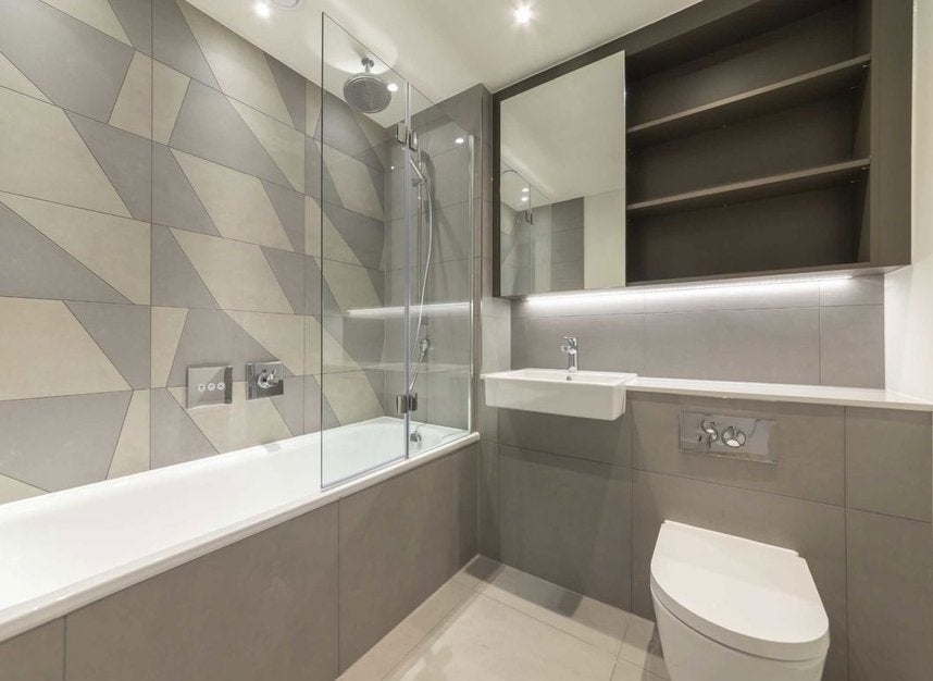 Flat Golden Lane in City of London