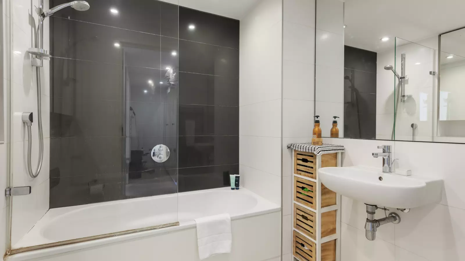 Flat Walworth Road in Greater London