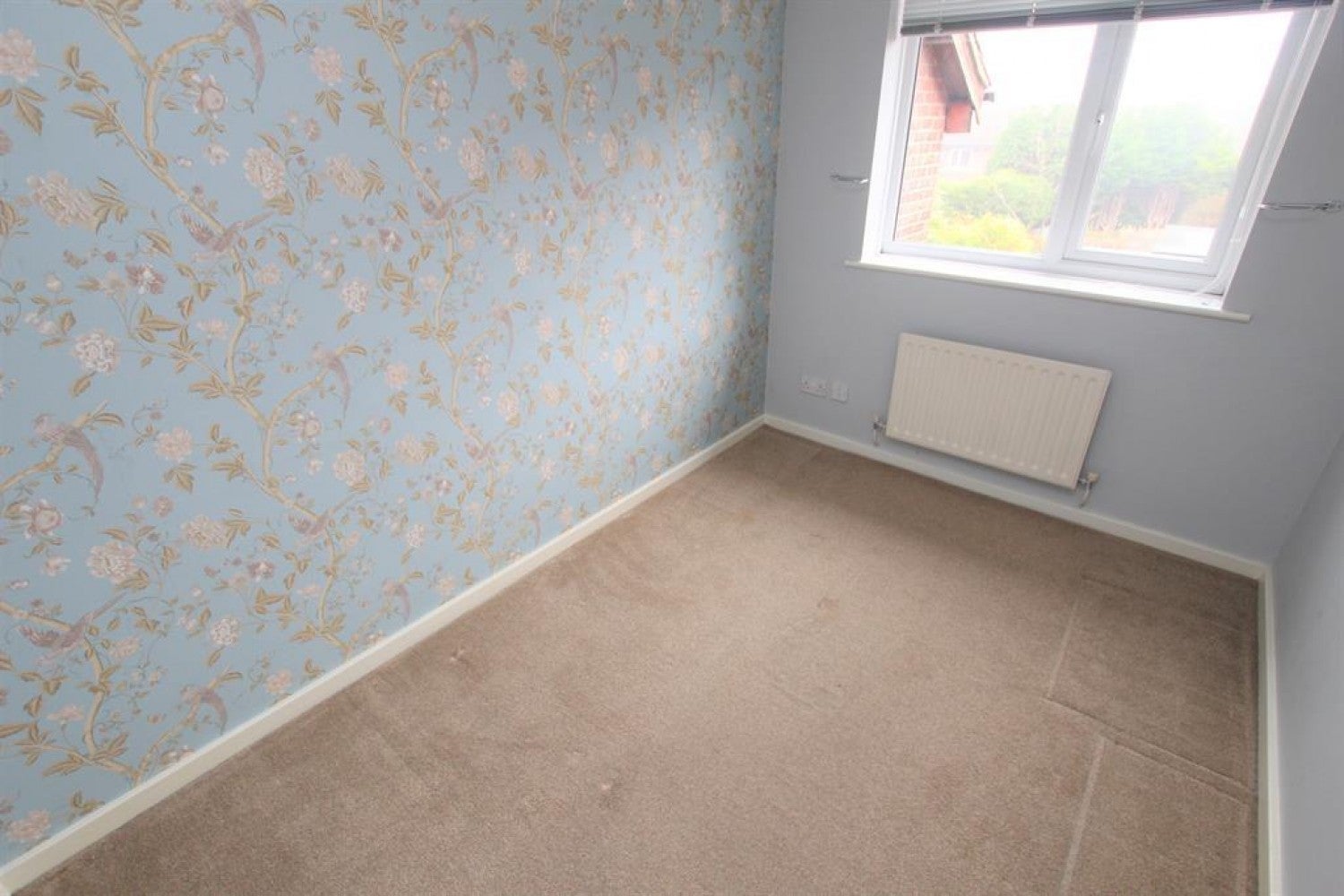 House Perryfields Close in Redditch