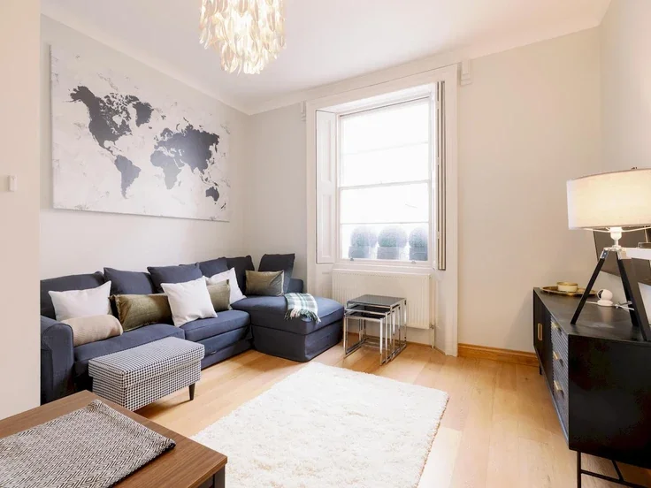 Flat Denbigh Street in City of Westminster