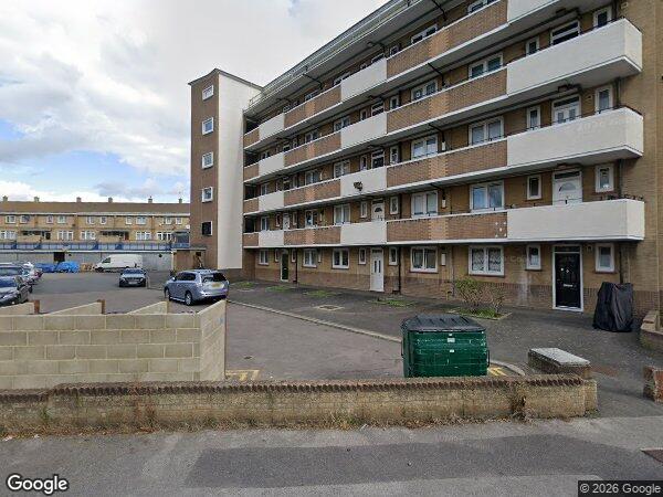 Flat Alverton Street in Greater London