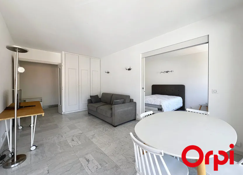Flat Avenue Aristide Briand in Roquebrune-Cap-Martin