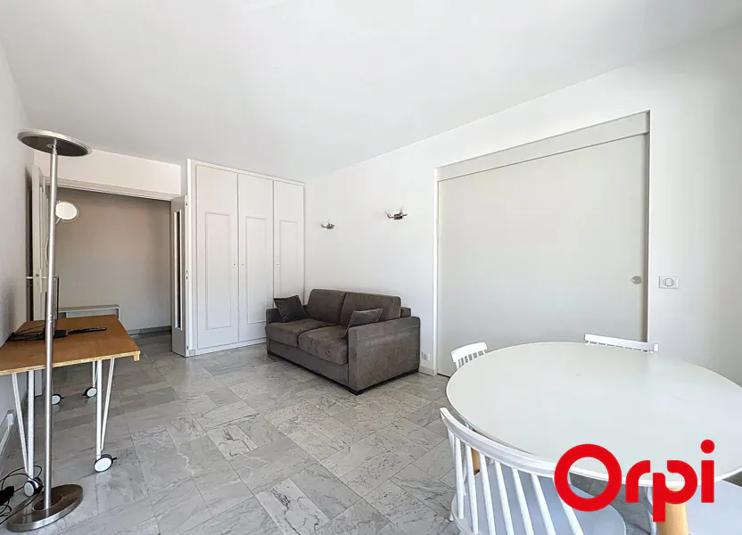 Flat Avenue Aristide Briand in Roquebrune-Cap-Martin