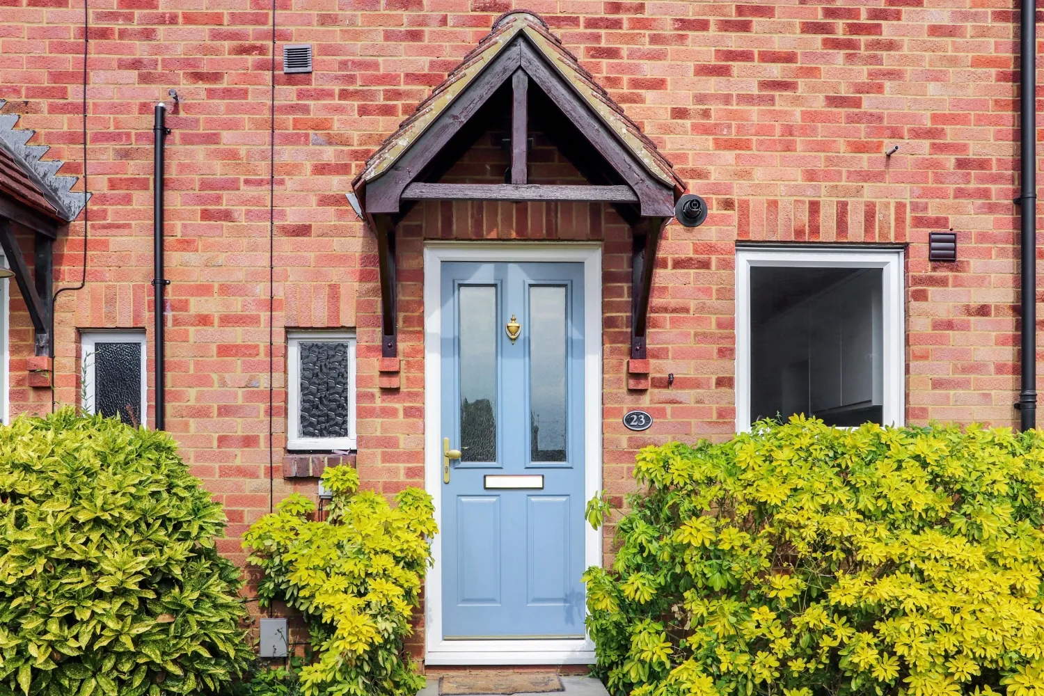 House Ashbury Crescent in Guildford