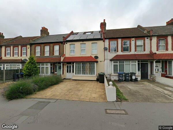Room Whitehorse Lane in Greater London