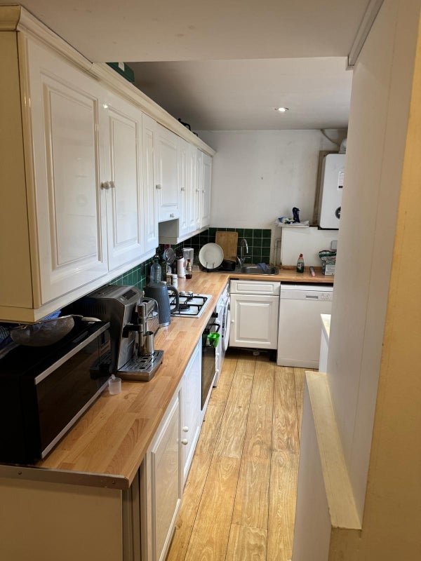 Room Upper Street in Greater London