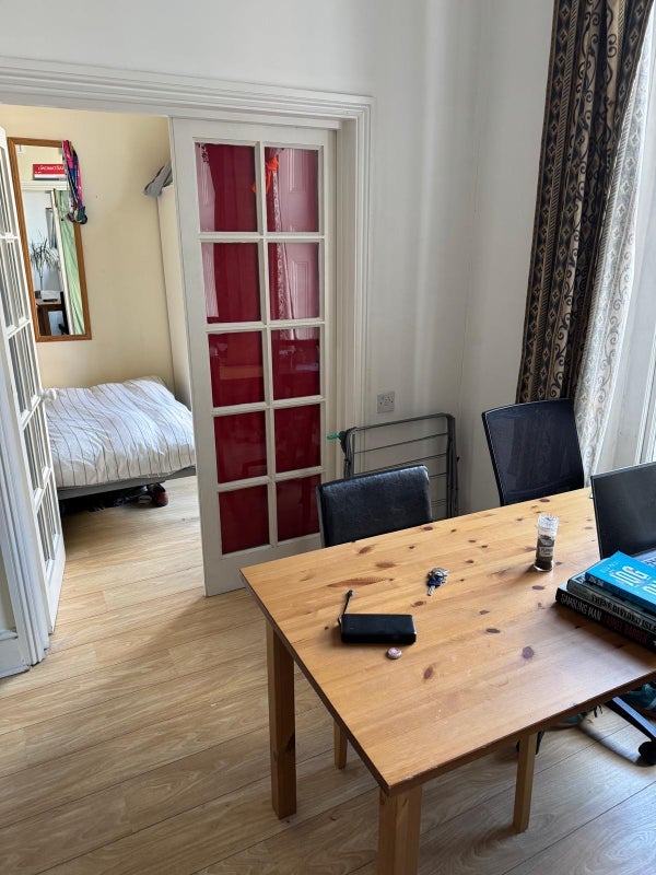 Room Upper Street in Greater London
