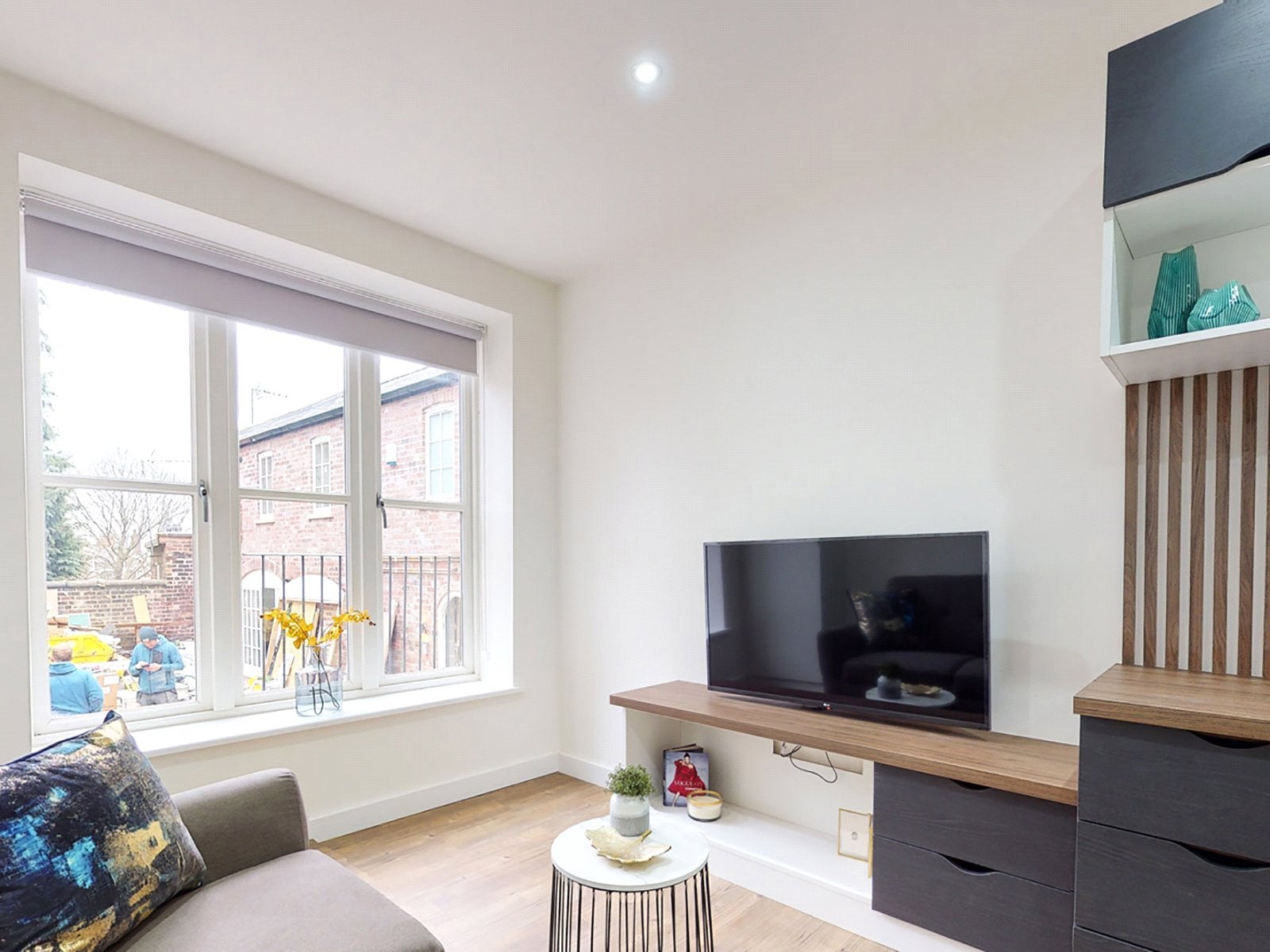 Flat Clarendon Road in Leeds