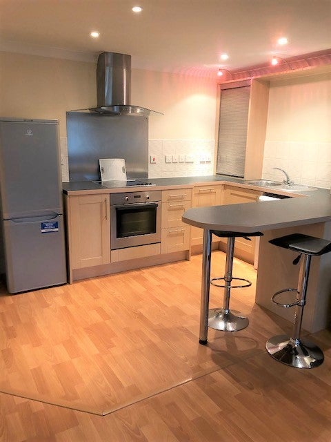 Flat Brackenhurst Place in Leeds