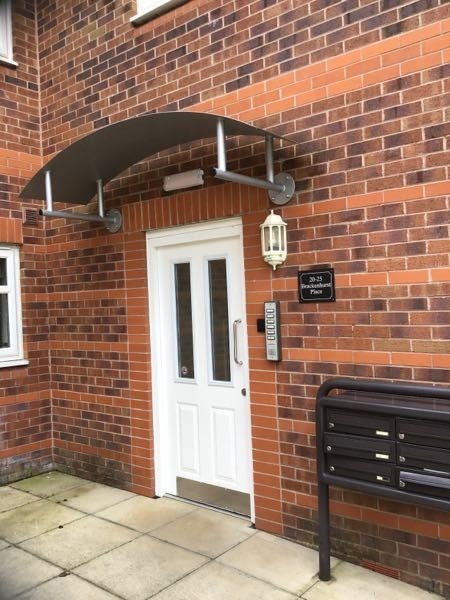 Flat Brackenhurst Place in Leeds