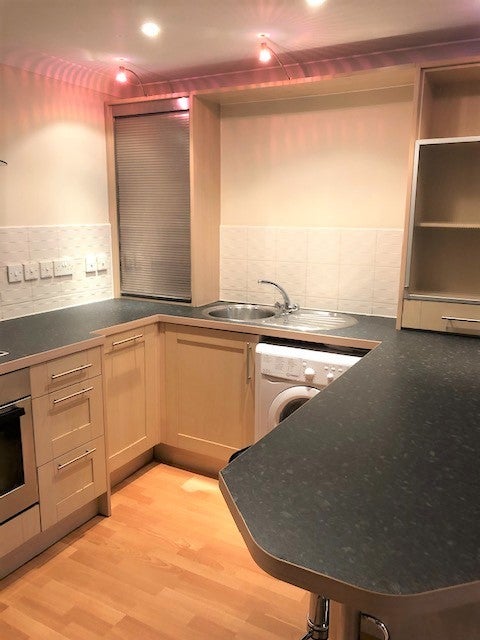 Flat Brackenhurst Place in Leeds