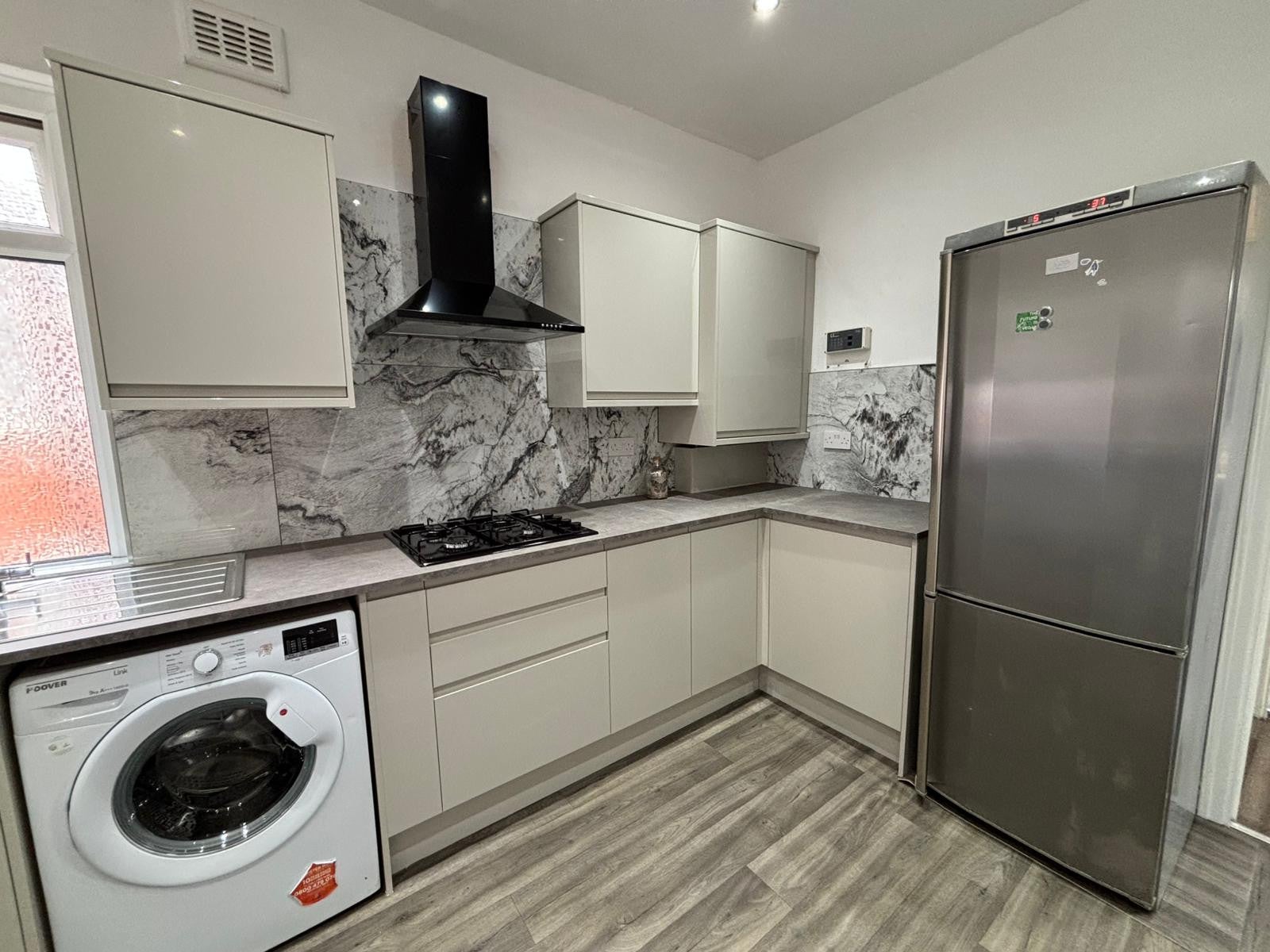 Flat Deepdale Road in Preston