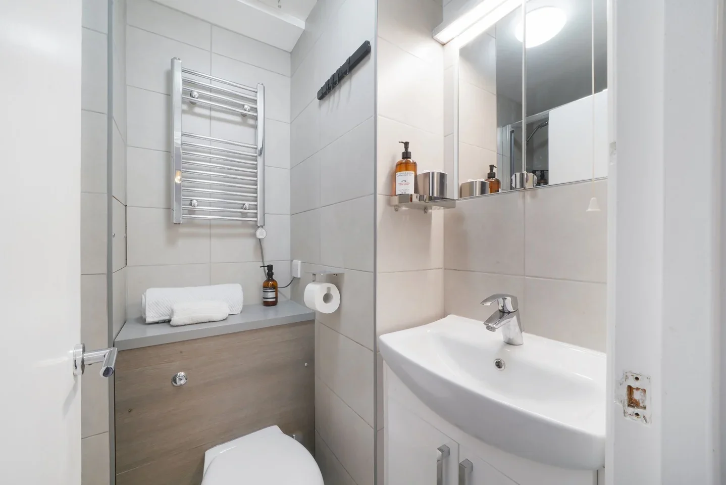 Flat Lucan Place in Greater London
