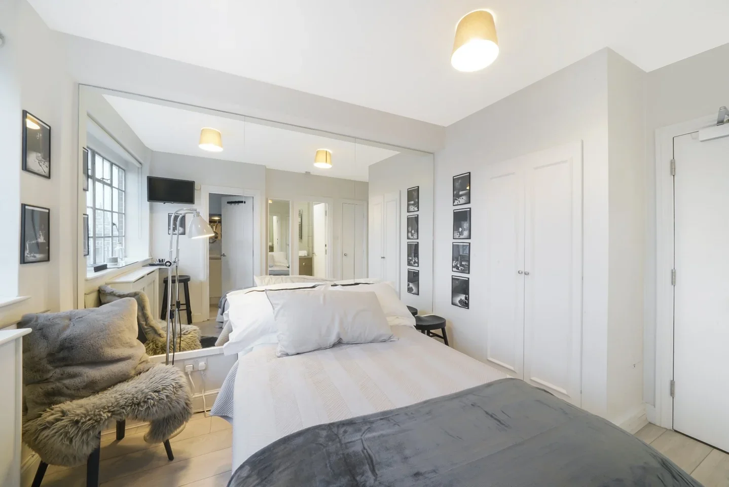 Flat Lucan Place in Greater London