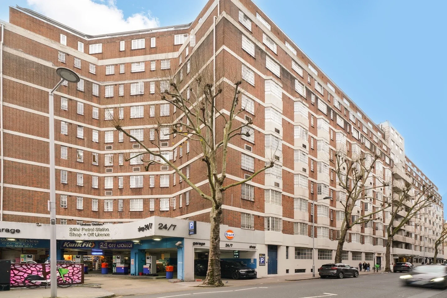 Flat Lucan Place in Greater London
