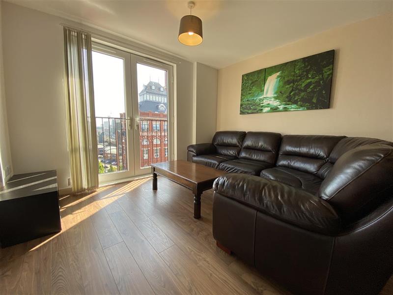 Flat Sillavan Way in Salford