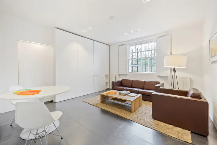 Flat Pembridge Villas in Greater London