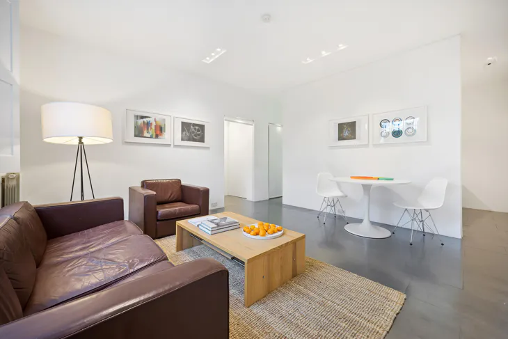 Flat Pembridge Villas in Greater London