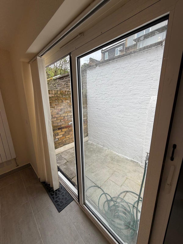 Room Oakley Place in Greater London