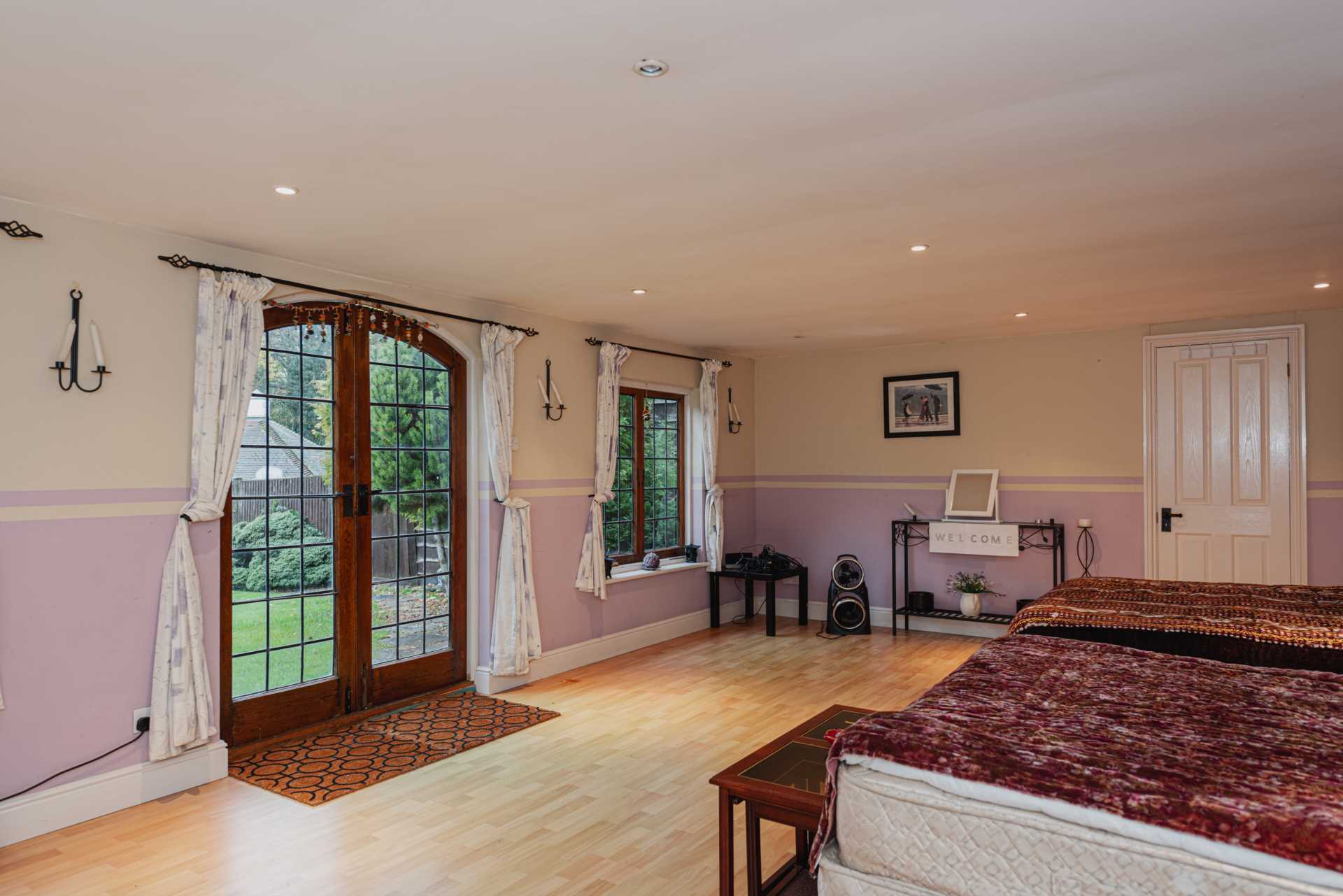 Room Reigate Road in Epsom and Ewell