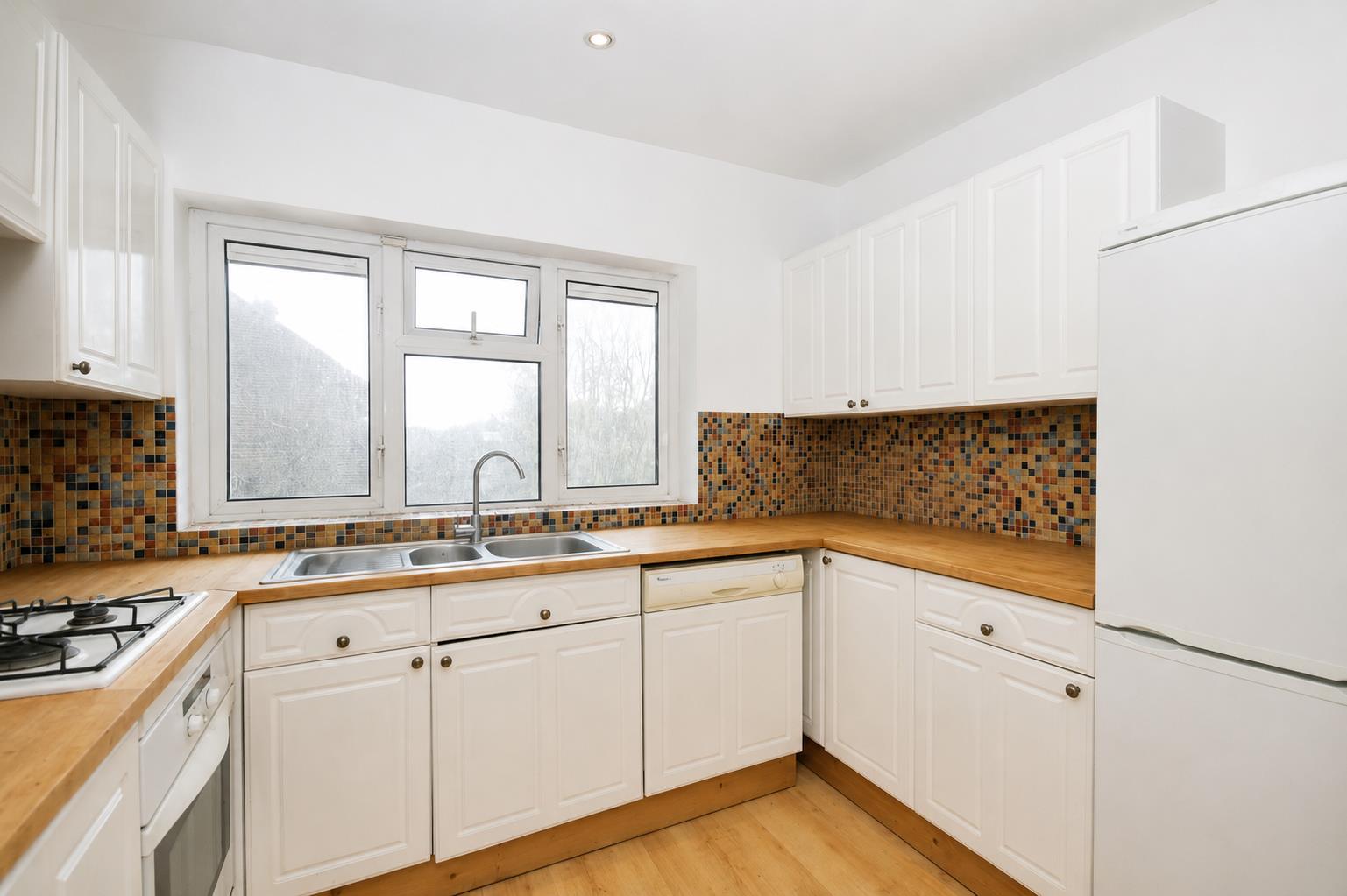 Flat Slades Drive in Greater London