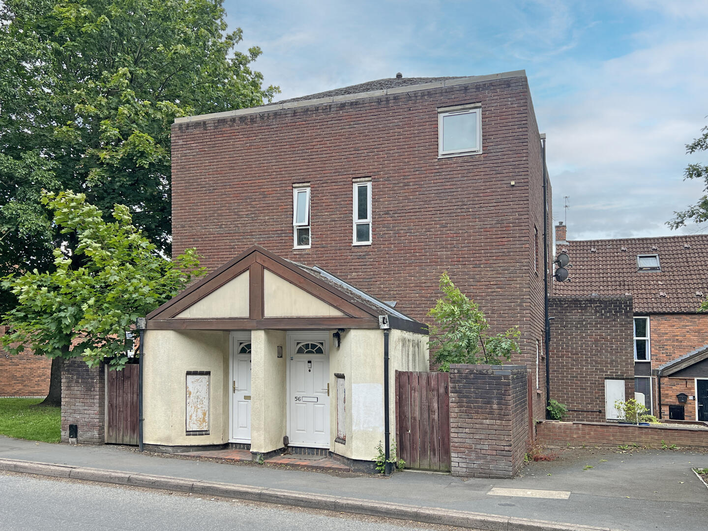 Flat Majestic Way in Dawley