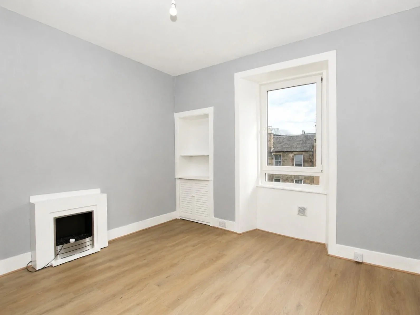 Flat Murdoch Terrace in City of Edinburgh
