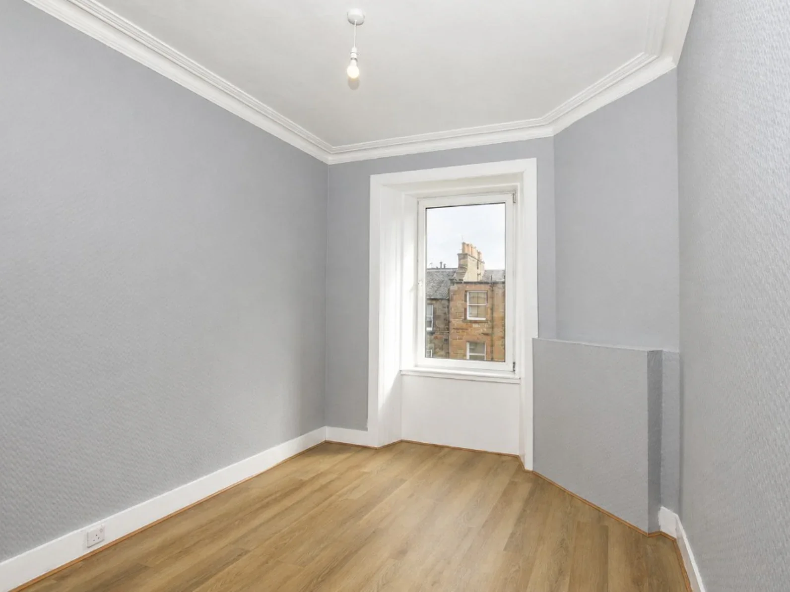 Flat Murdoch Terrace in City of Edinburgh