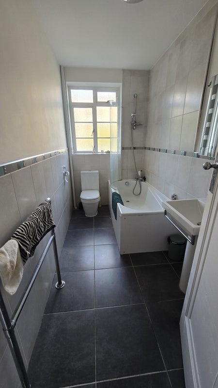 Room Draxmont in Greater London