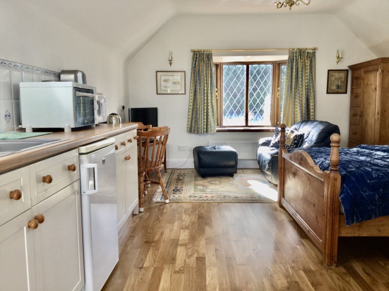 Room Silverdale Gardens in Rugby