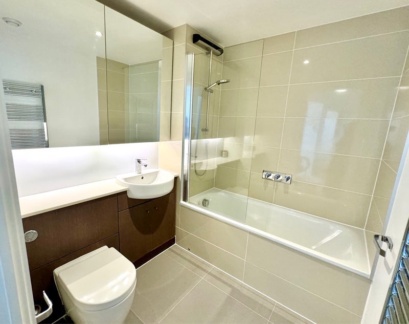 Flat Prize Walk in Greater London