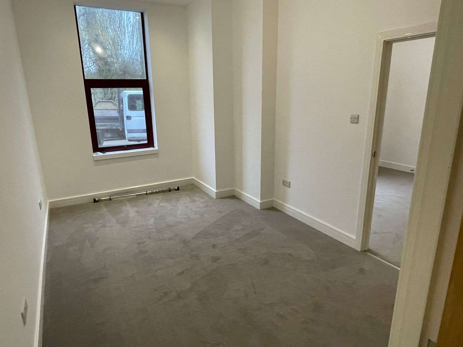 Flat Challenge Court in Mole Valley