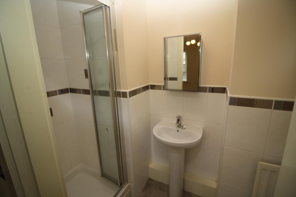 Flat Warrington Street in Tameside
