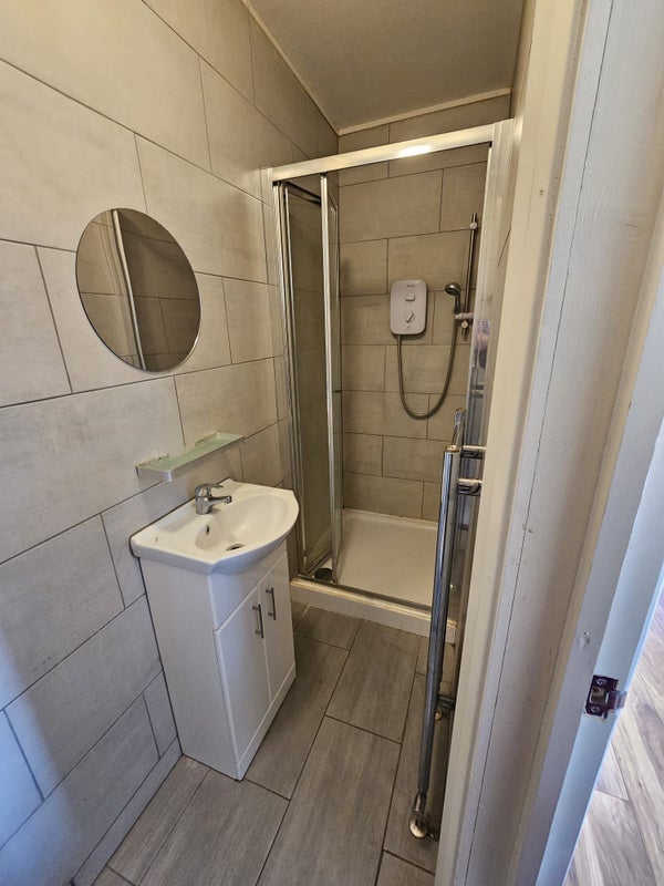 Room Gordon Road in Maidenhead