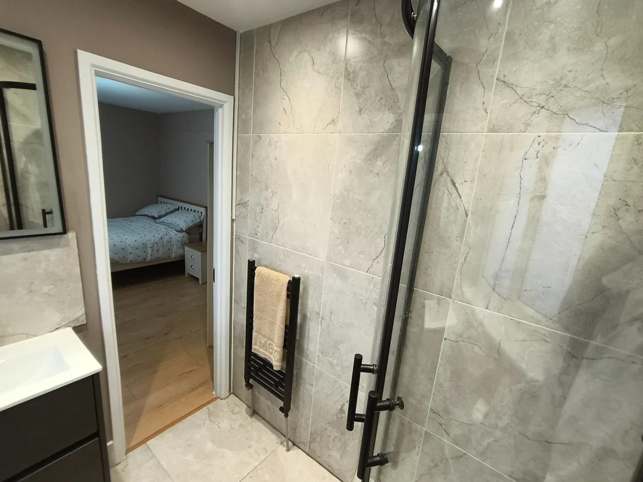 Room Bexley Road in Greater London
