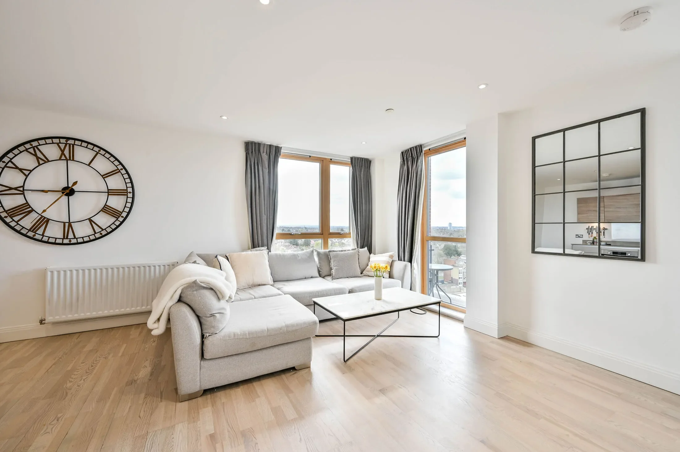 Flat Blagdon Road in Greater London