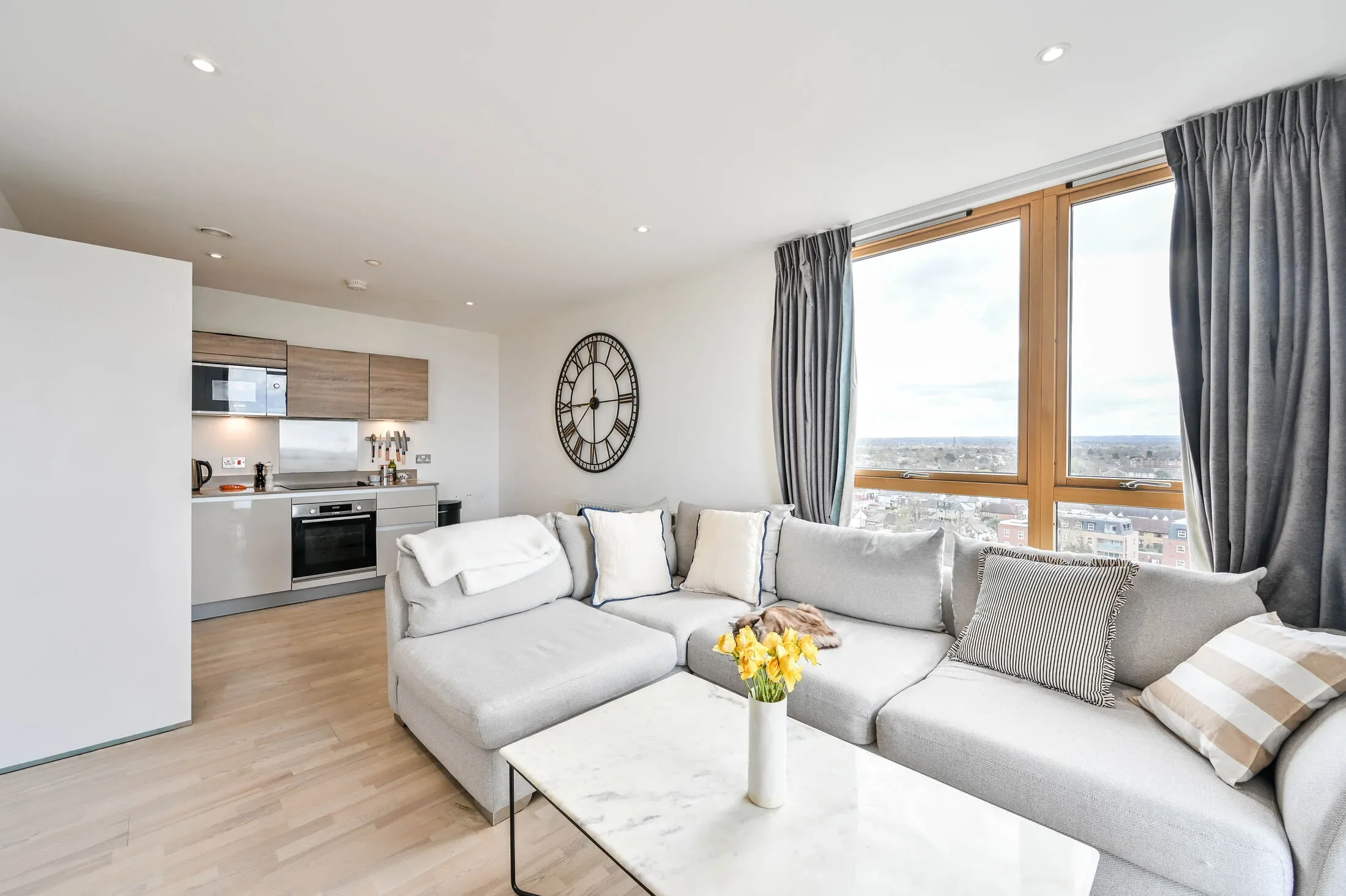 Flat Blagdon Road in Greater London