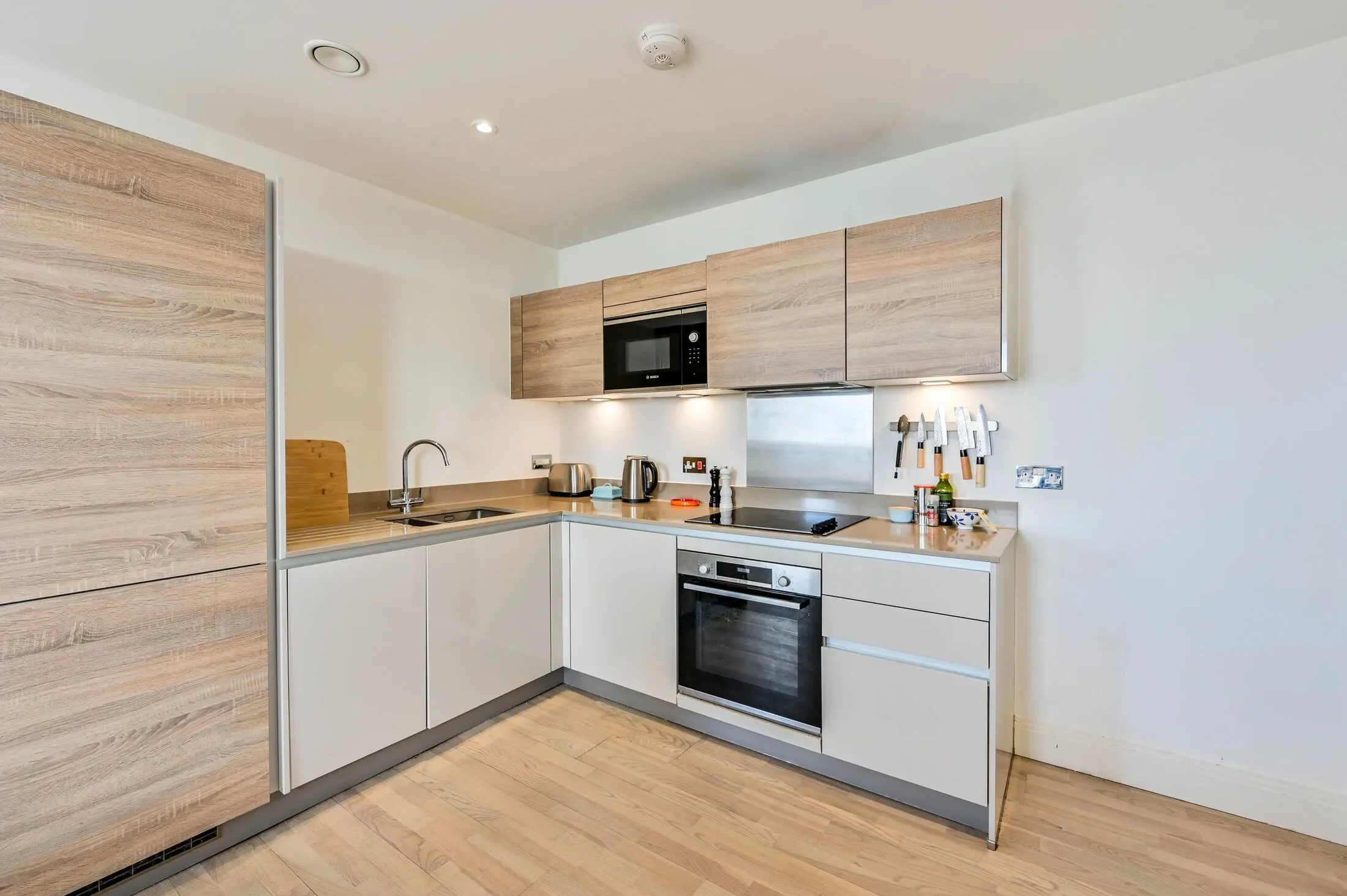 Flat Blagdon Road in Greater London
