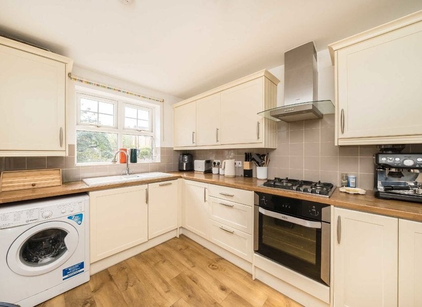 House Nevinson Close in Greater London
