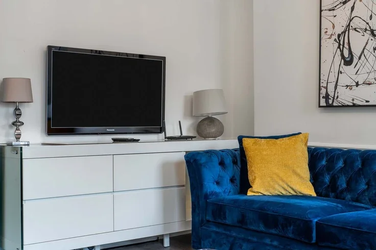 Flat Hertford Street in City of Westminster