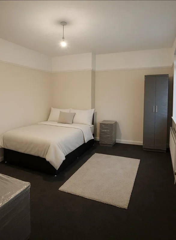 Room Richmond Grove in Greater London