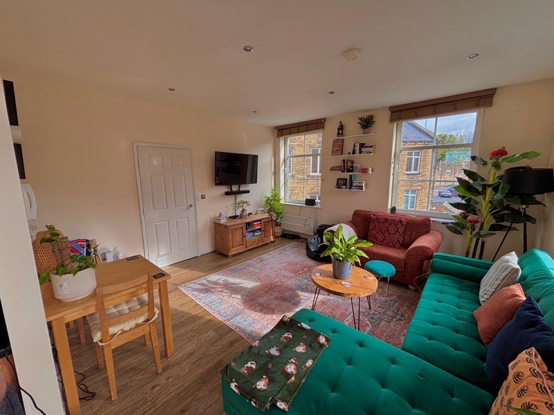Room Jesmond Square in Leeds