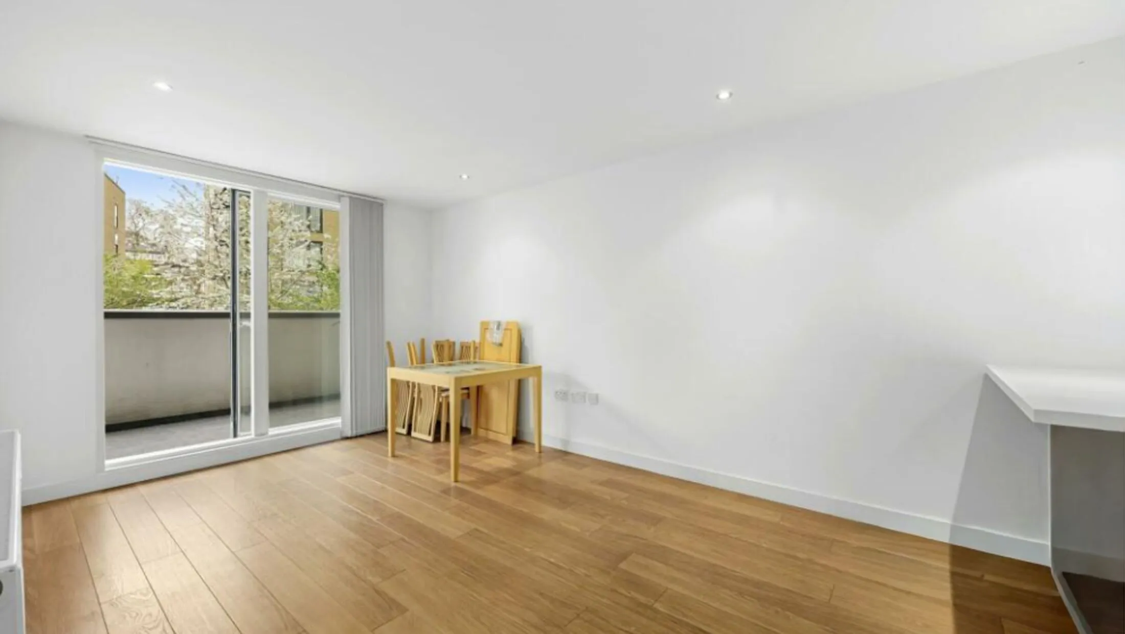 Flat Conington Road in Greater London