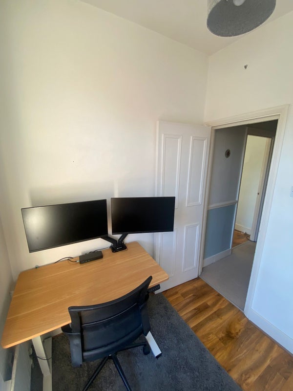 Room Milner Road in Greater London