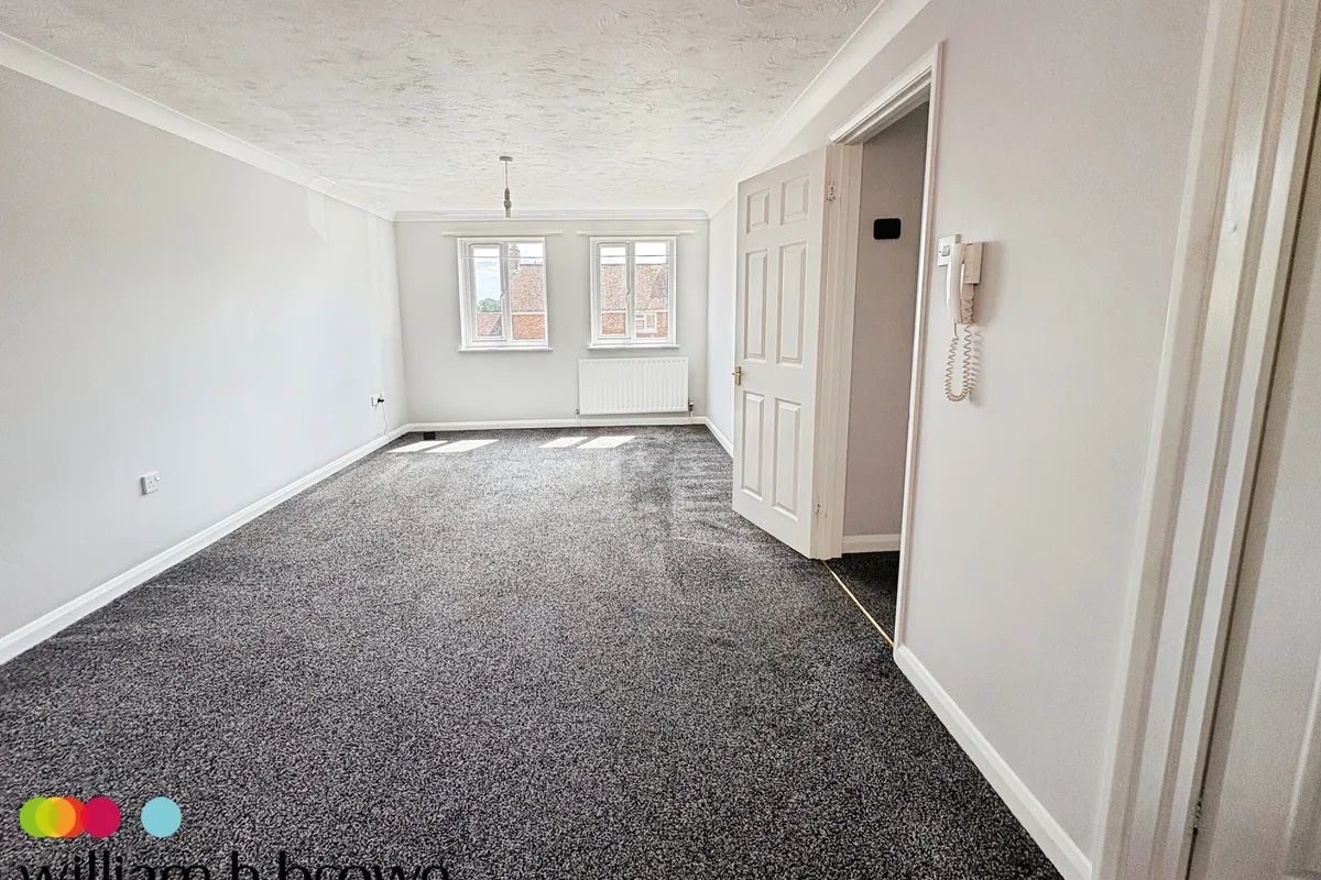Flat Abels Road in Halstead